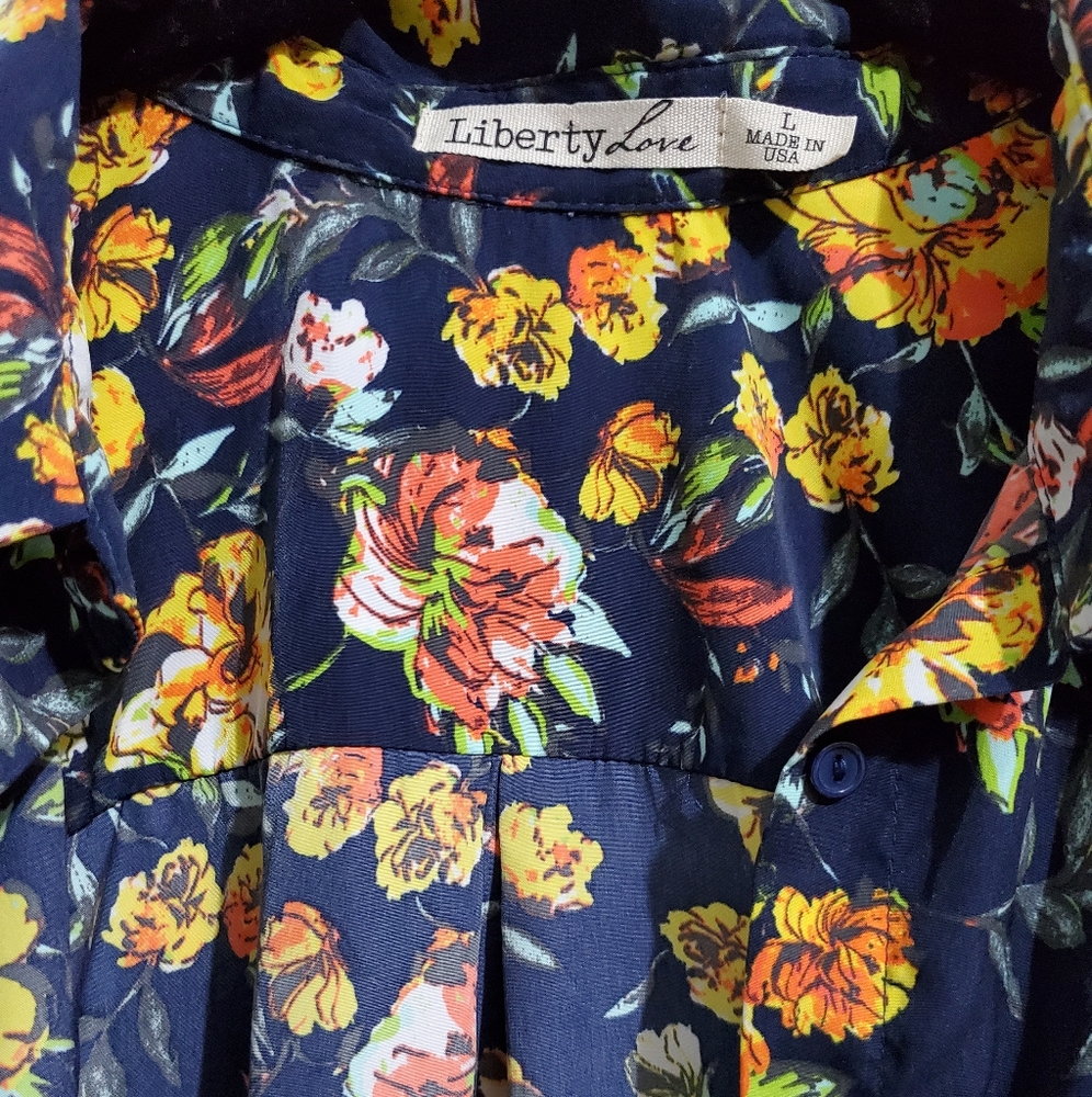 Liberty Love W's Floral Print Blouse
